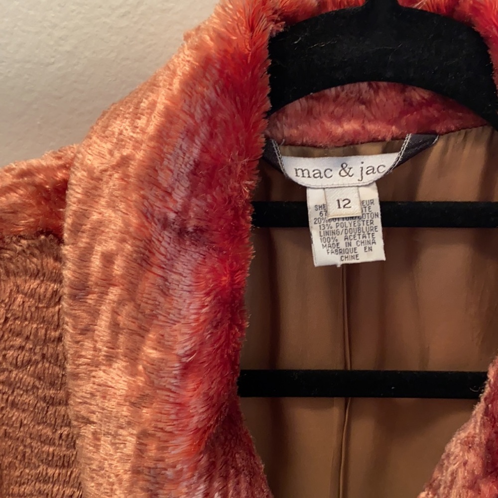 Pink jacket - Picture 2 of 5